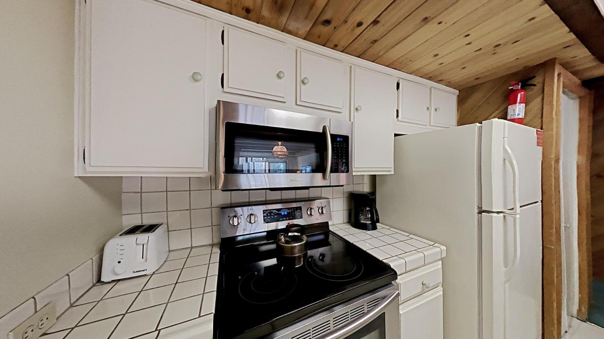 Slopeside 1849 - Comfortable 3 Bedroom With Full Kitchens